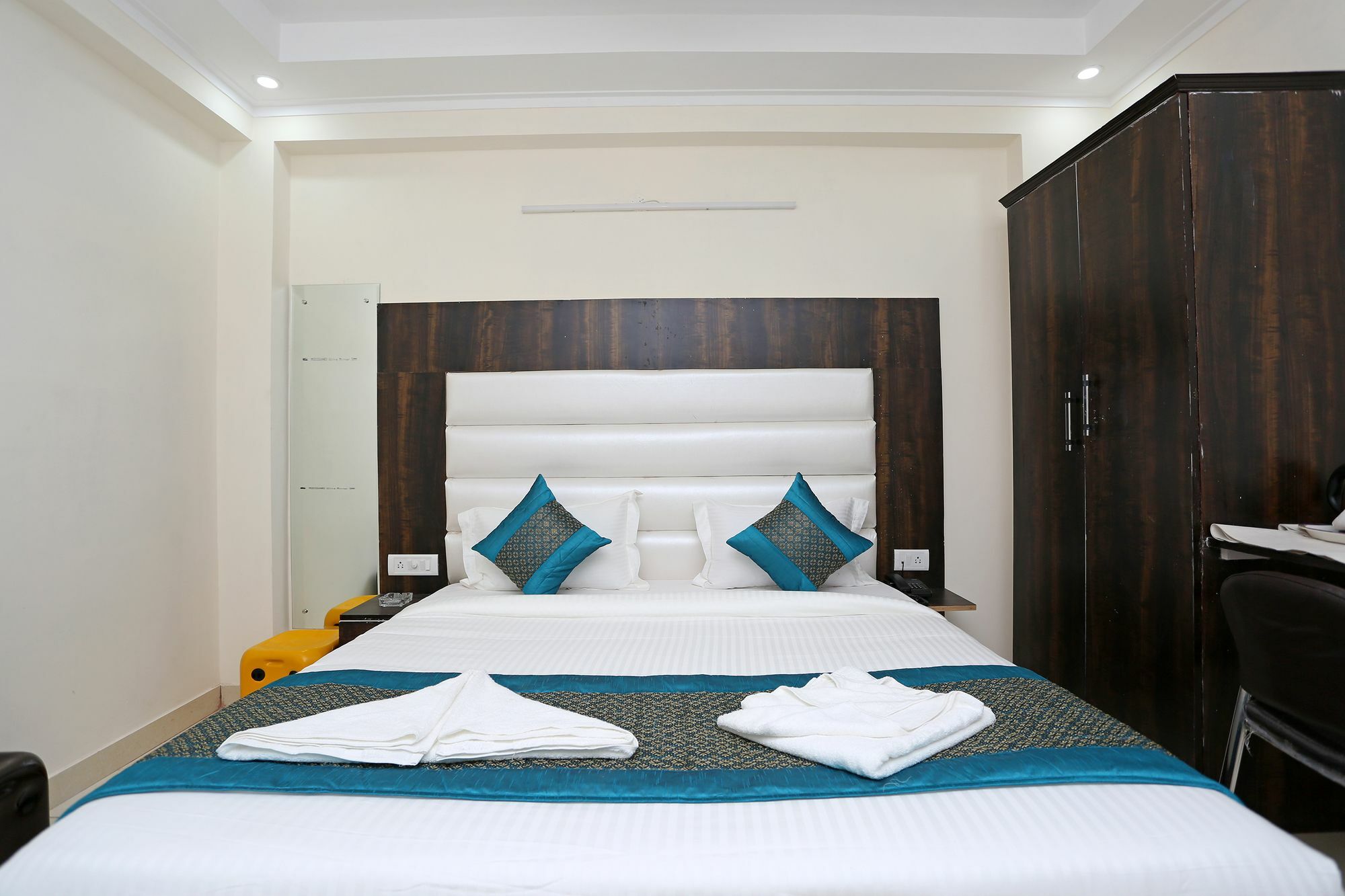 โฮเทล แอโร สเตย์ Hotel นิวเดลี ภายนอก รูปภาพ